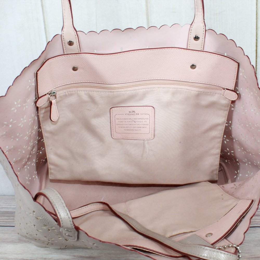 COACH Purple Floral Cutout Leather Tote Handbag - Picture 7 of 11